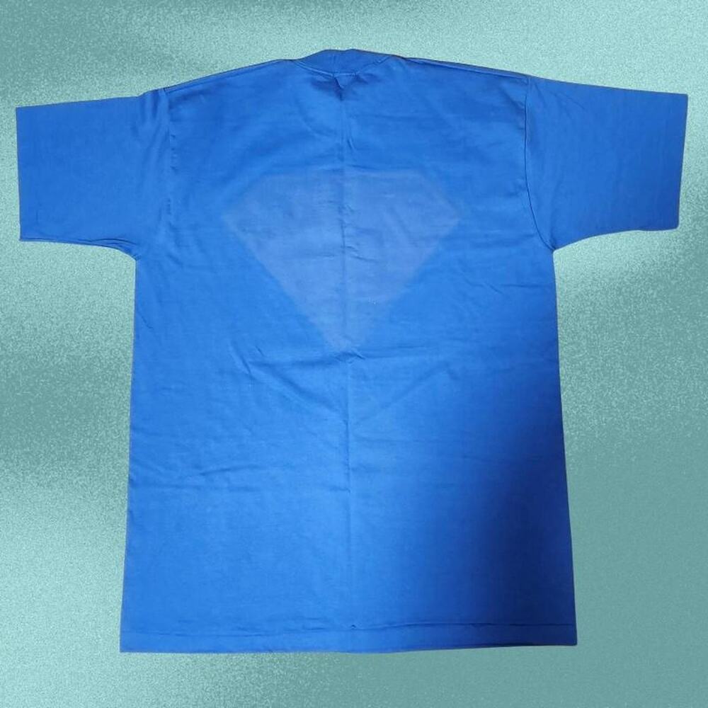 Vintage 1990s Single Stitch Superman 40 Logo T-Shirt - Picture 3 of 8
